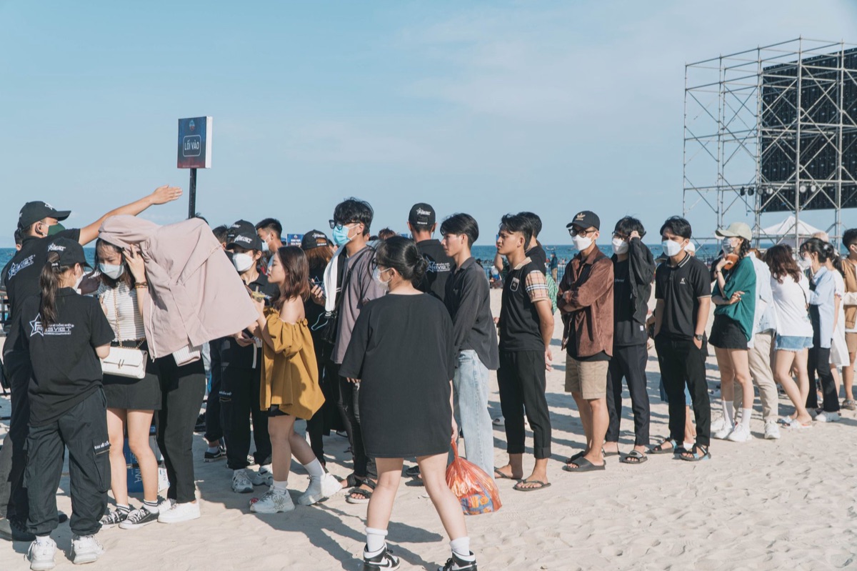 Fanclub Members Holding Shinee Merchandise