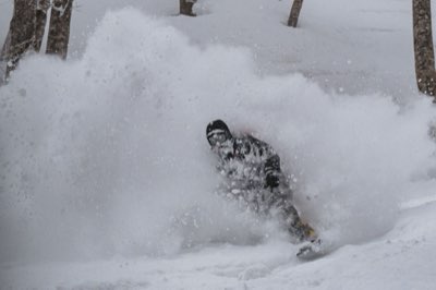 Niseko: 1.243 cm de nieve, el corazón del esquí de élite