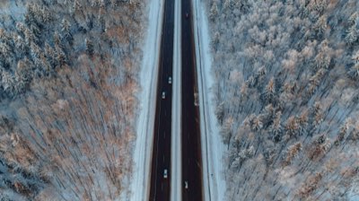 Sneeuwrijden Japan: Uw overlevingsgids voor de koude wegen