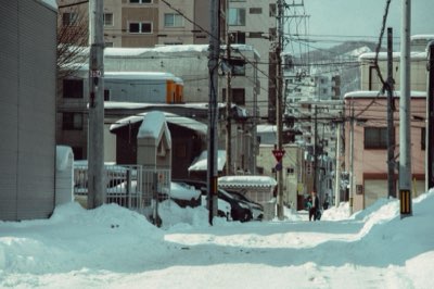 Dirigindo na Neve de Hokkaido: 5 Regras de Ouro para Sua Viagem