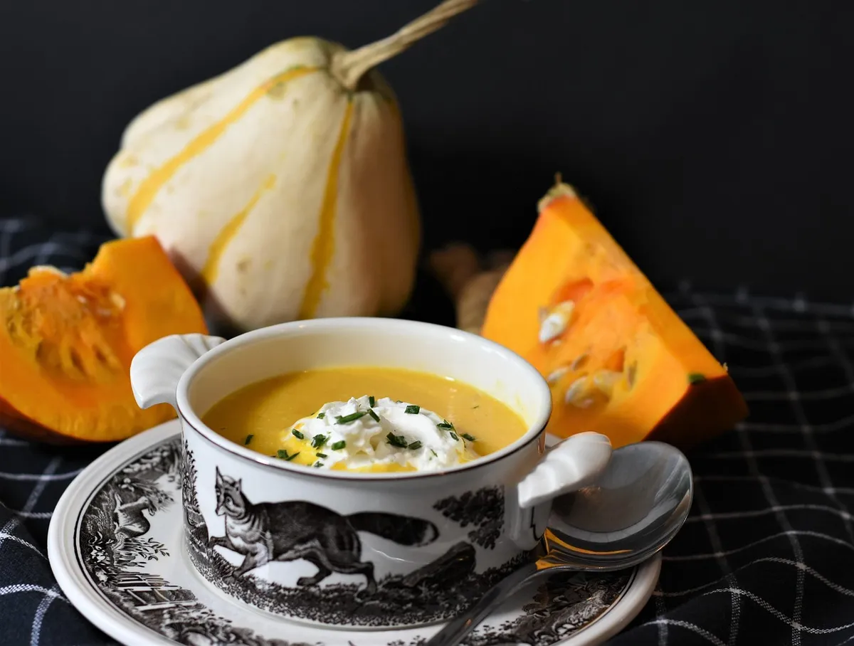 pumpkin soup, soup, hokkaido soup ginger, carrot, ingredients, cook, kitchen, preparation, spicy, meal, yummy, autumn soup, coconut milk, food photo, soup, soup